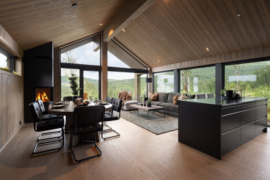 Stilren og elegant interiør fra Sjemmedalhytta.