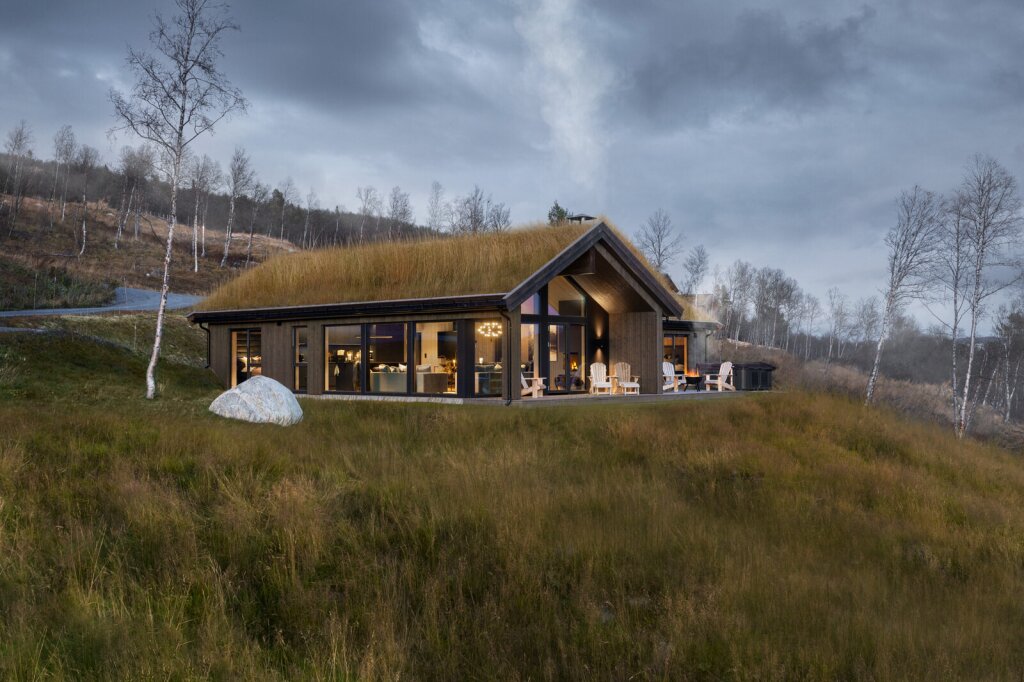 Arkitekttegnet hytte på fjellet – Sjemmedalhytta.