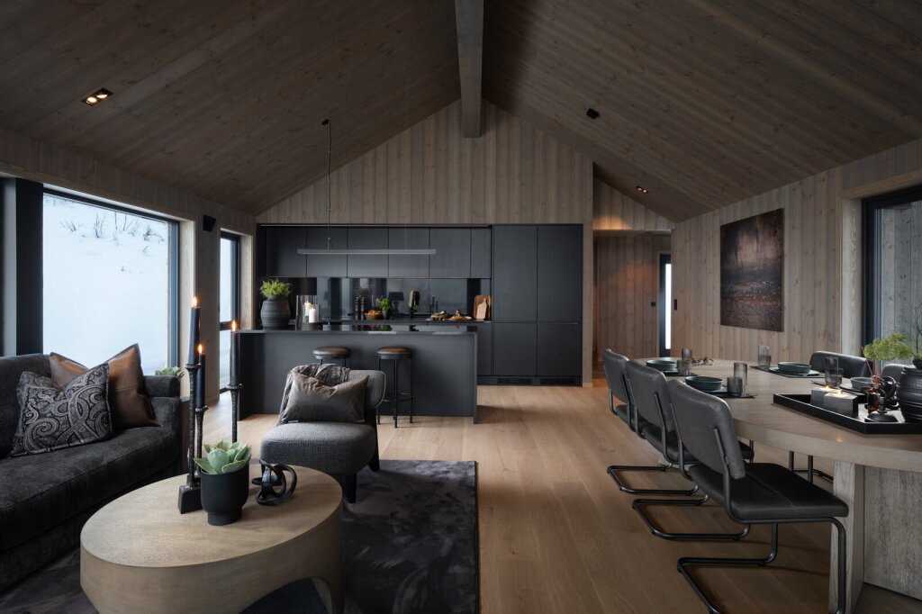 Stilren og elegant interiør fra Sjemmedalhytta.